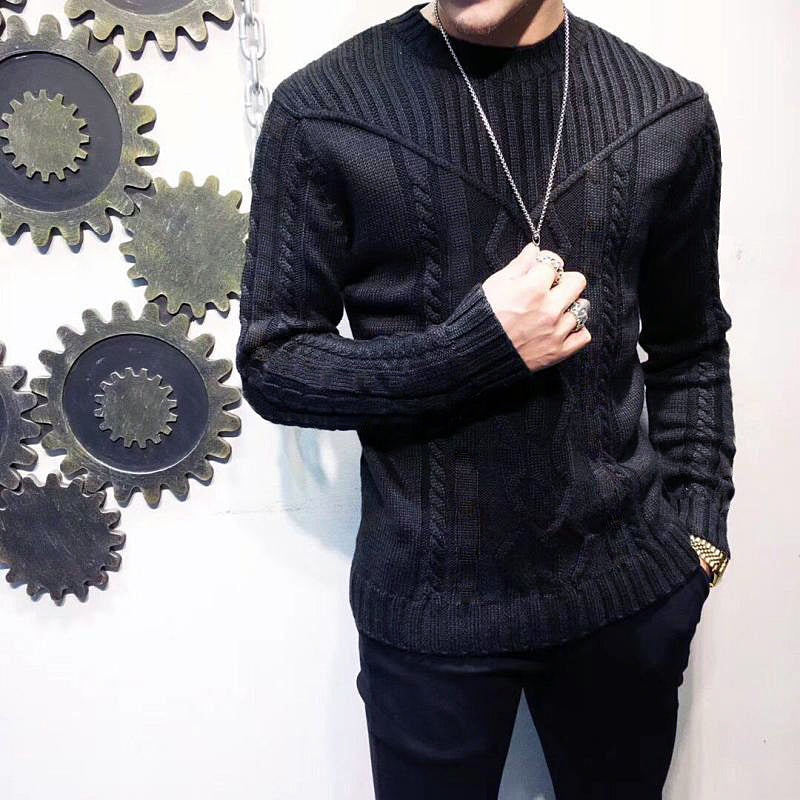 Men Solid Color Warm Jacquard Sweater